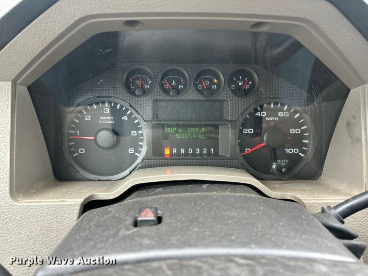 image for item FC5514 2009 Ford F450 Super Duty dump truck