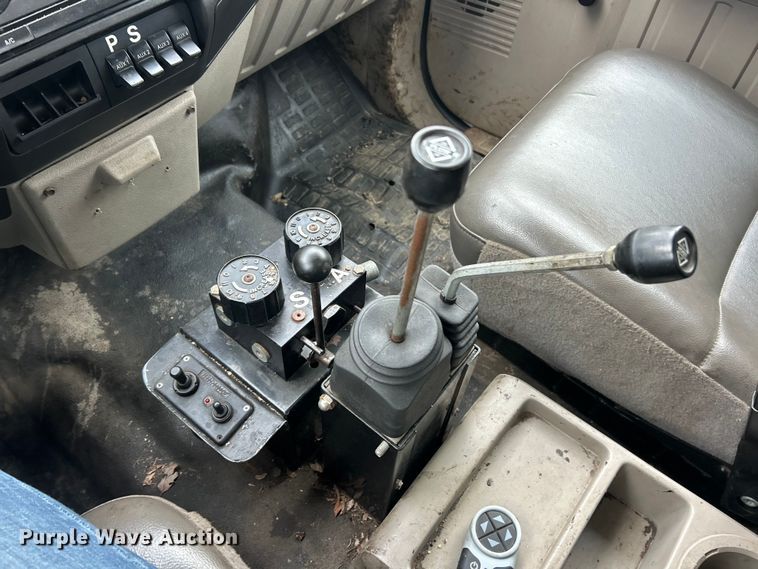 image for item FC5514 2009 Ford F450 Super Duty dump truck