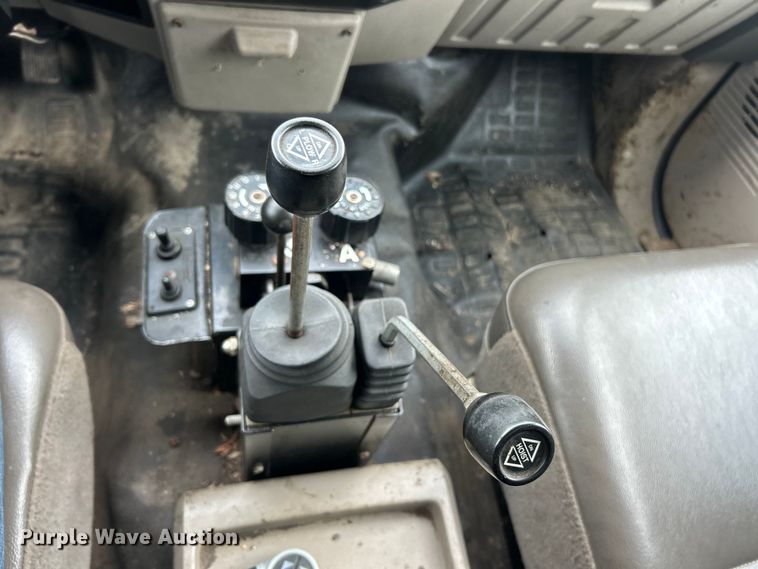 image for item FC5514 2009 Ford F450 Super Duty dump truck