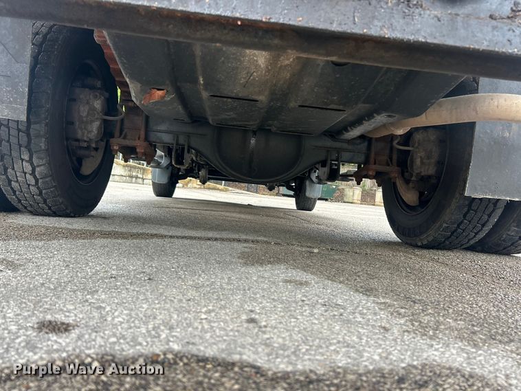 image for item FC5514 2009 Ford F450 Super Duty dump truck