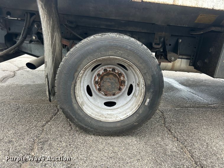 image for item FC5514 2009 Ford F450 Super Duty dump truck