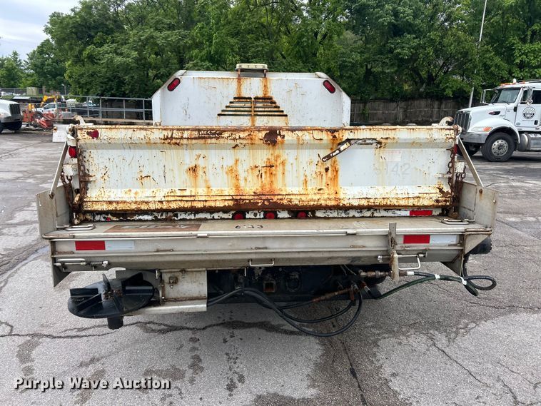 image for item FC5515 2009 Ford F450 Super Duty dump truck