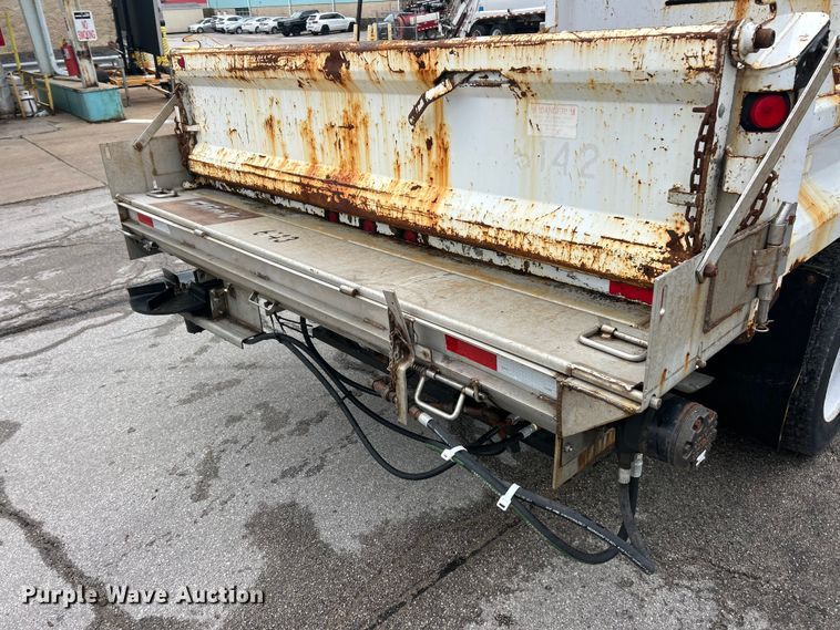 image for item FC5515 2009 Ford F450 Super Duty dump truck
