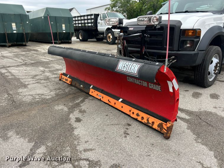 image for item FC5515 2009 Ford F450 Super Duty dump truck
