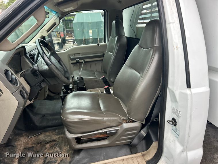 image for item FC5515 2009 Ford F450 Super Duty dump truck