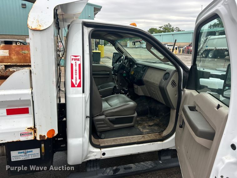 image for item FC5515 2009 Ford F450 Super Duty dump truck