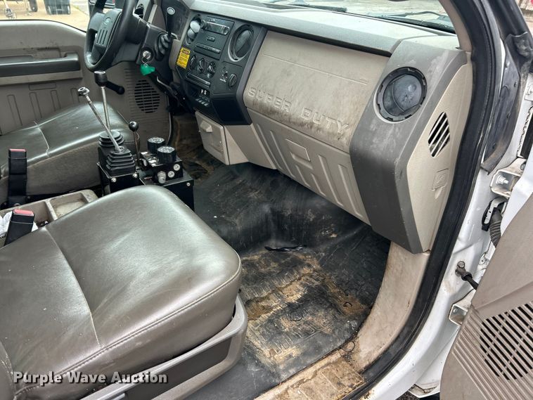 image for item FC5515 2009 Ford F450 Super Duty dump truck