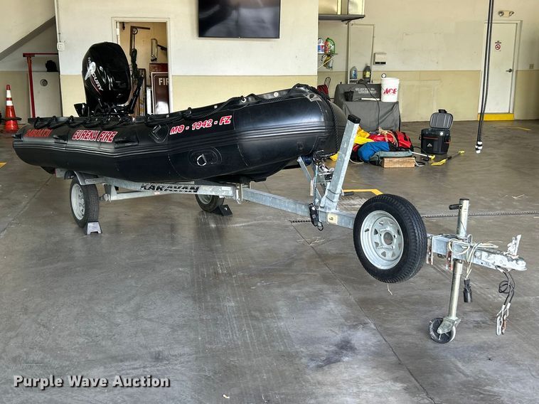 image for item FC5516 2012 Zodiac FC 420 RIG boat