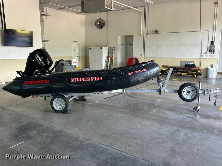 image for item FC5516 2012 Zodiac FC 420 RIG boat