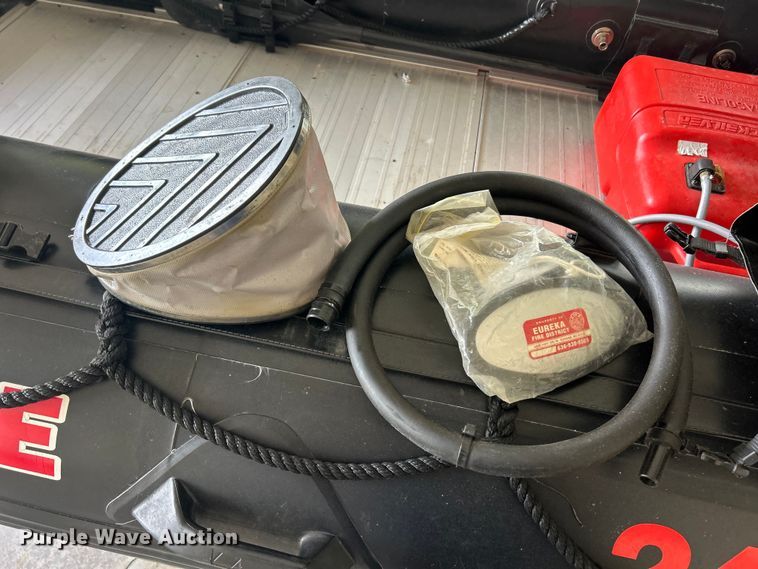 image for item FC5516 2012 Zodiac FC 420 RIG boat