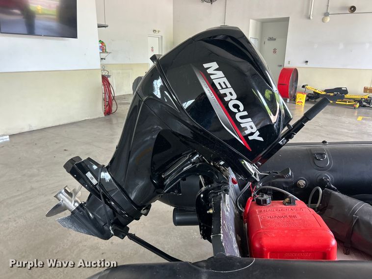 image for item FC5516 2012 Zodiac FC 420 RIG boat