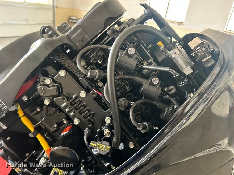 image for item FC5516 2012 Zodiac FC 420 RIG boat