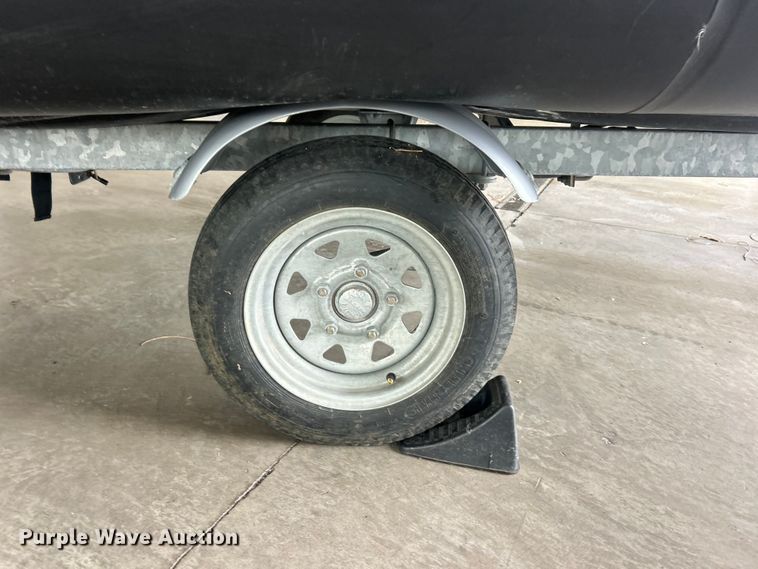image for item FC5516 2012 Zodiac FC 420 RIG boat