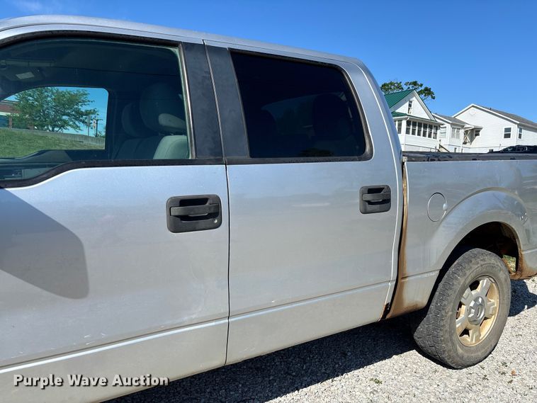 image for item FC5638 2011 Ford F150 Crew Cab pickup truck