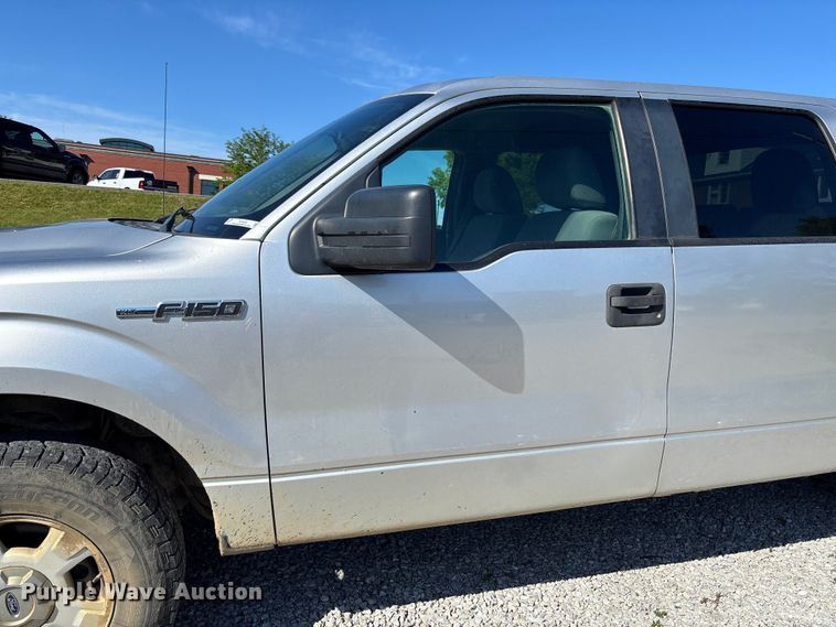 image for item FC5638 2011 Ford F150 Crew Cab pickup truck
