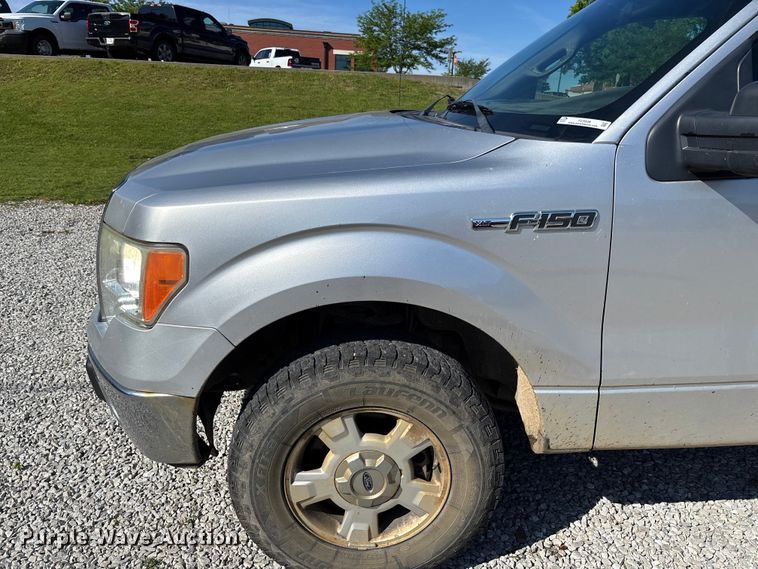 image for item FC5638 2011 Ford F150 Crew Cab pickup truck