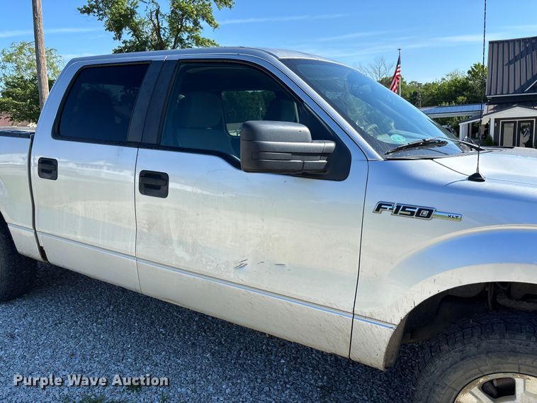 image for item FC5638 2011 Ford F150 Crew Cab pickup truck