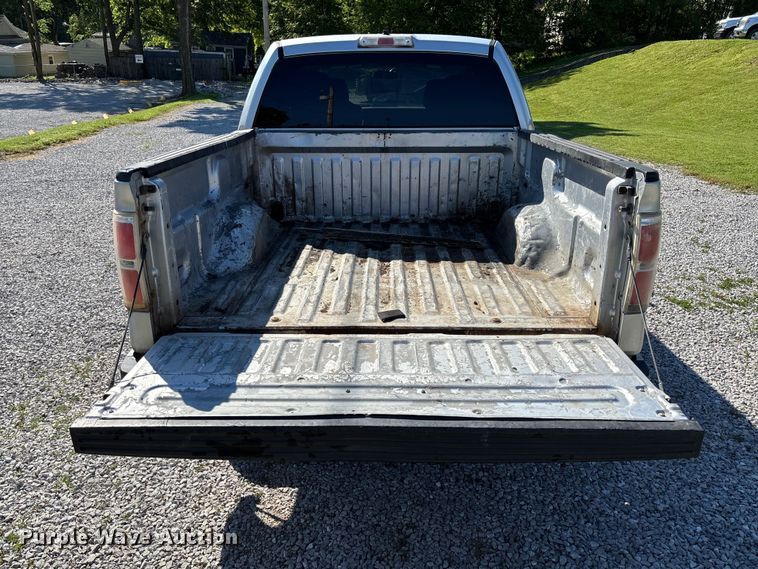image for item FC5638 2011 Ford F150 Crew Cab pickup truck