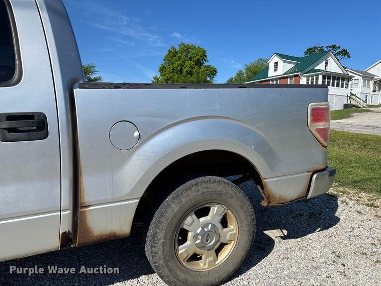 image for item FC5638 2011 Ford F150 Crew Cab pickup truck