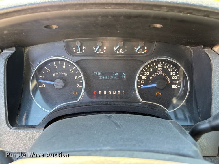 image for item FC5638 2011 Ford F150 Crew Cab pickup truck