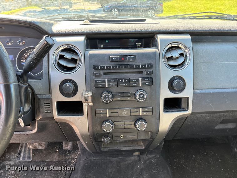 image for item FC5638 2011 Ford F150 Crew Cab pickup truck