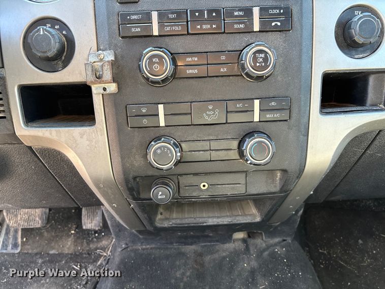 image for item FC5638 2011 Ford F150 Crew Cab pickup truck