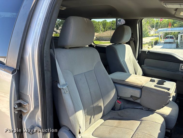 image for item FC5638 2011 Ford F150 Crew Cab pickup truck