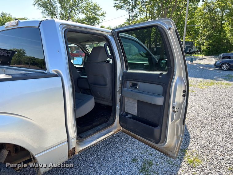 image for item FC5638 2011 Ford F150 Crew Cab pickup truck