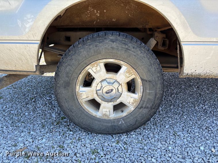 image for item FC5638 2011 Ford F150 Crew Cab pickup truck
