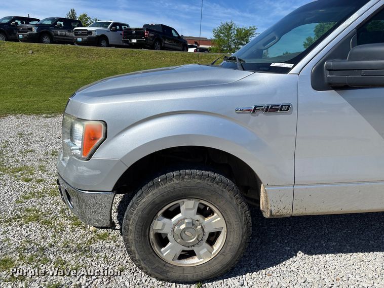 image for item FC5639 2012 Ford F150 Crew Cab pickup truck