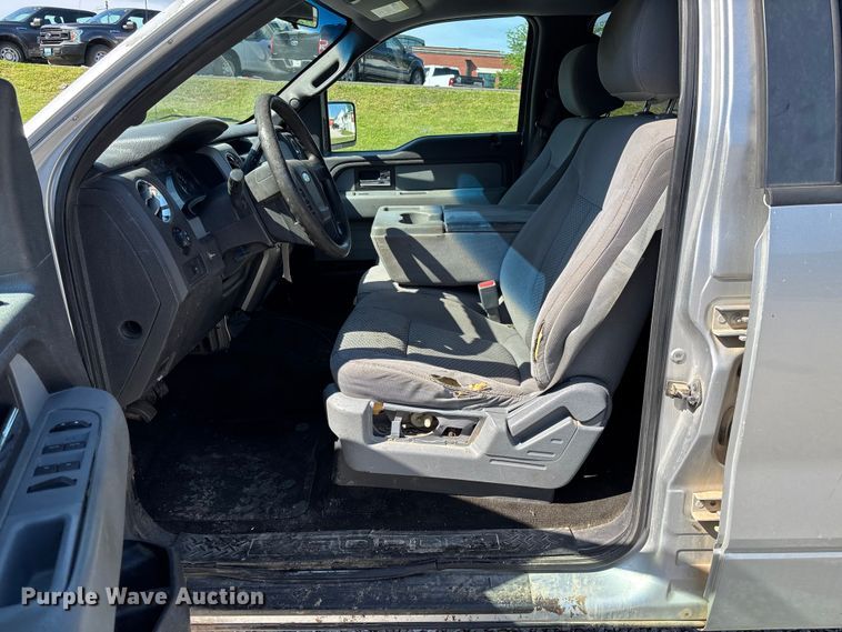 image for item FC5639 2012 Ford F150 Crew Cab pickup truck
