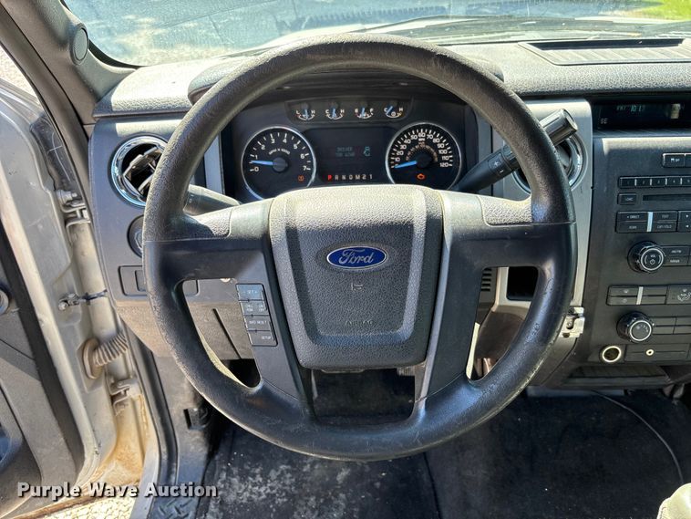 image for item FC5639 2012 Ford F150 Crew Cab pickup truck