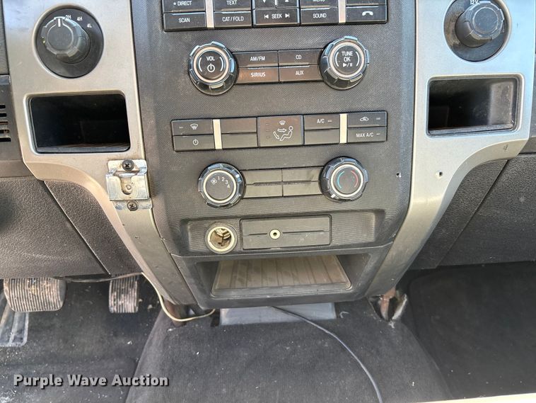 image for item FC5639 2012 Ford F150 Crew Cab pickup truck
