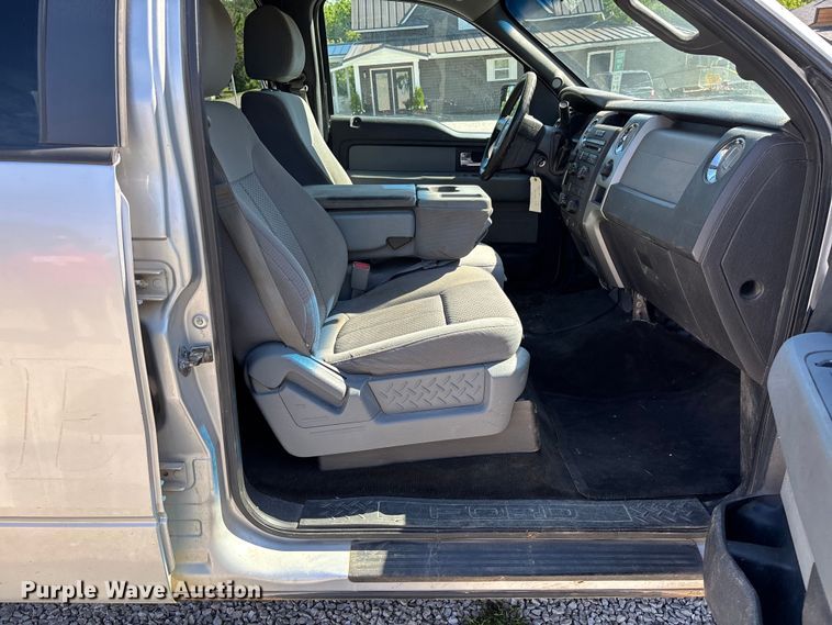 image for item FC5639 2012 Ford F150 Crew Cab pickup truck