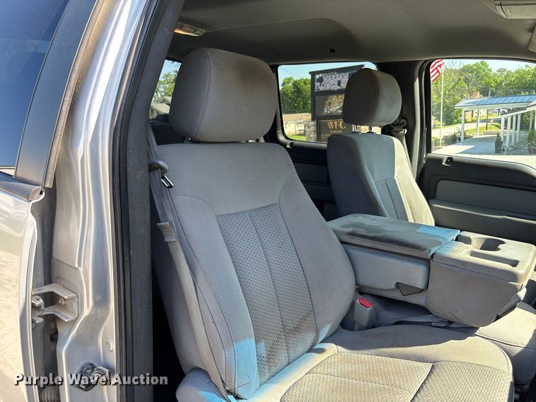 image for item FC5639 2012 Ford F150 Crew Cab pickup truck