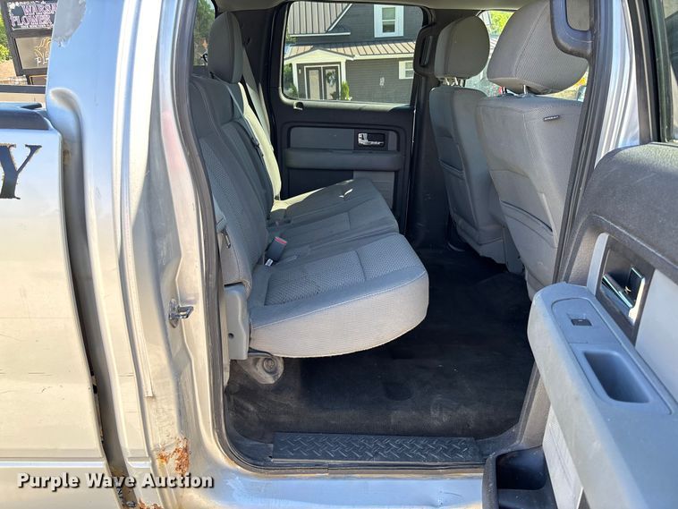image for item FC5639 2012 Ford F150 Crew Cab pickup truck