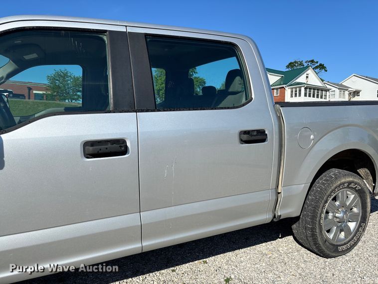 image for item FC5640 2016 Ford F150 Crew Cab pickup truck