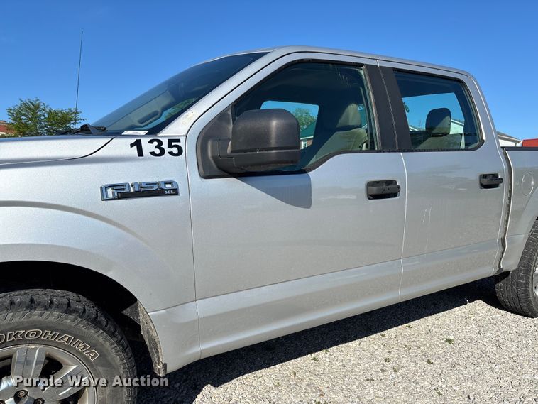 image for item FC5640 2016 Ford F150 Crew Cab pickup truck