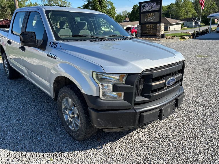 image for item FC5640 2016 Ford F150 Crew Cab pickup truck