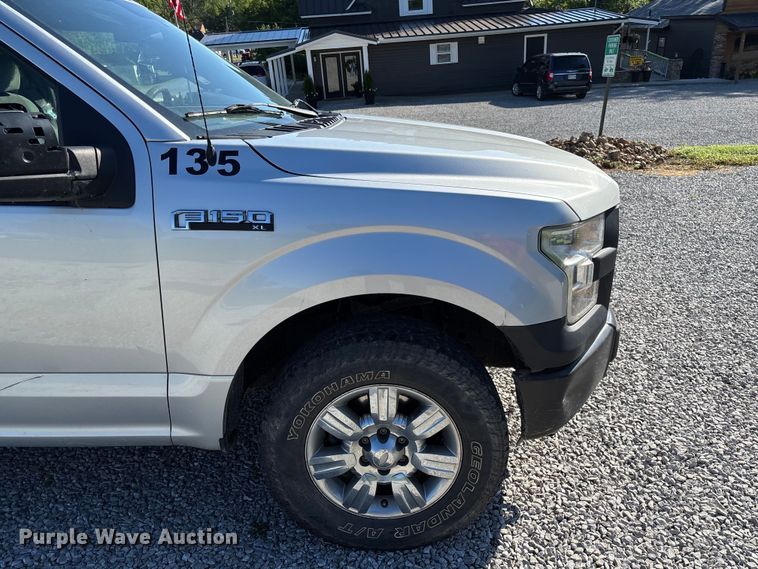 image for item FC5640 2016 Ford F150 Crew Cab pickup truck