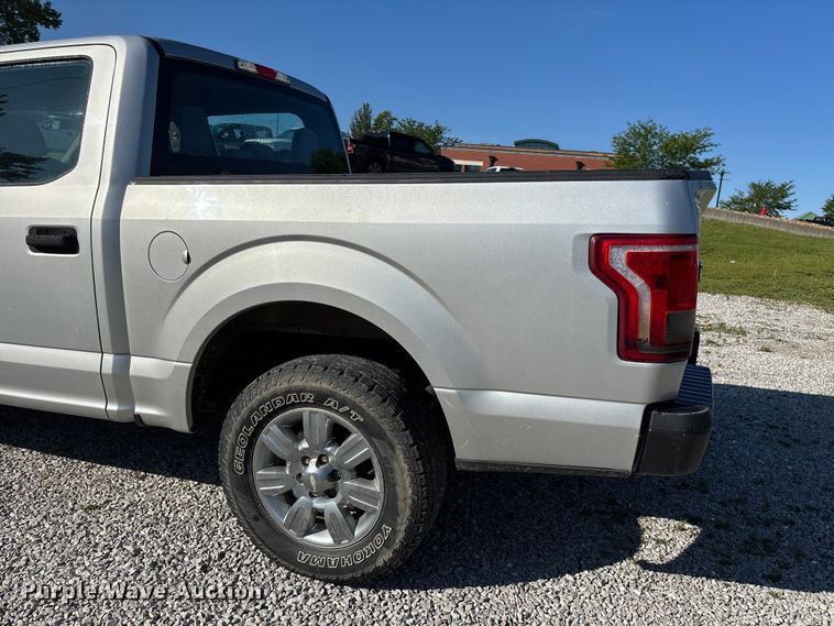 image for item FC5640 2016 Ford F150 Crew Cab pickup truck
