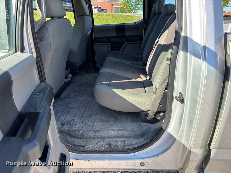 image for item FC5640 2016 Ford F150 Crew Cab pickup truck