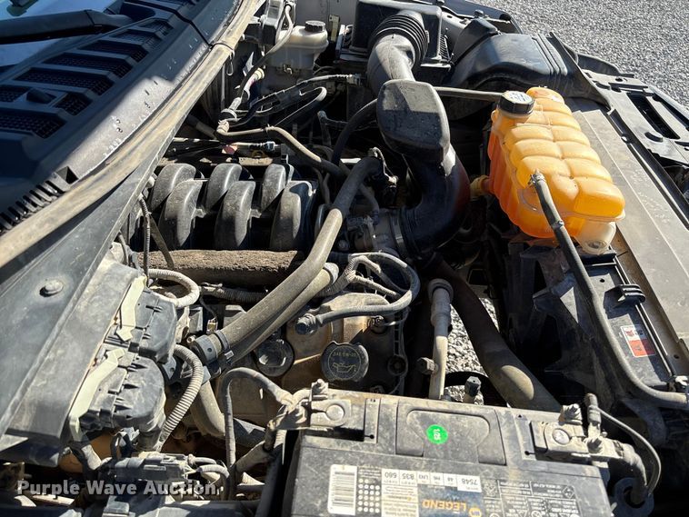 image for item FC5640 2016 Ford F150 Crew Cab pickup truck