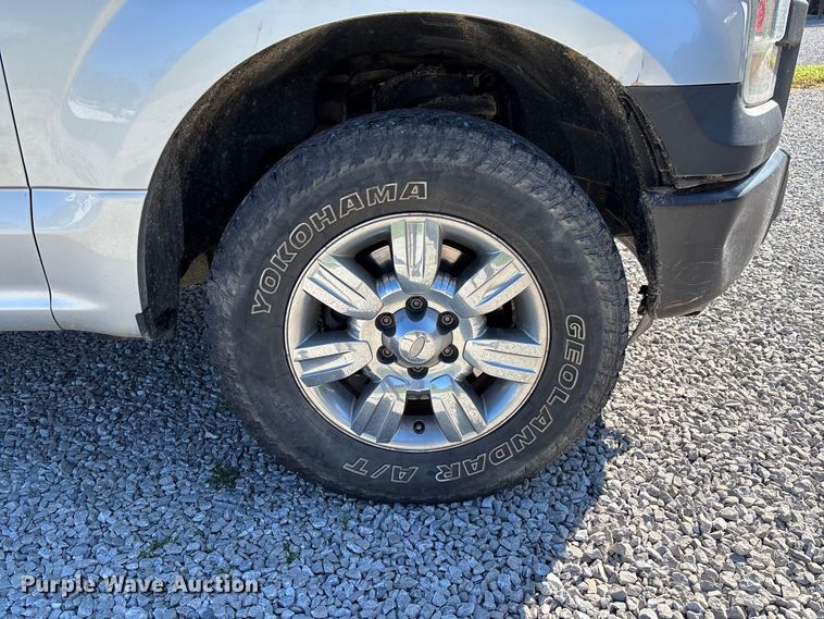 image for item FC5640 2016 Ford F150 Crew Cab pickup truck