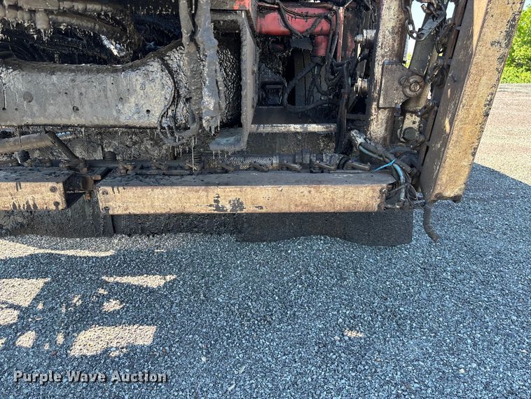 image for item FC5641 1995 Ford F800 oil distributor truck