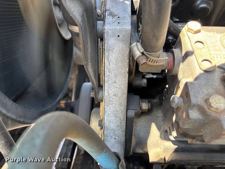 image for item FC5641 1995 Ford F800 oil distributor truck