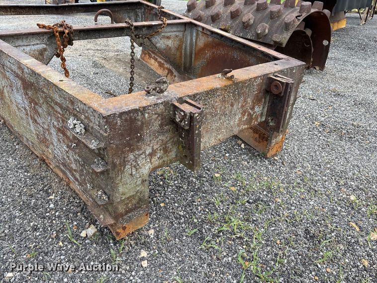 image for item FC5644 Asphalt spreader box