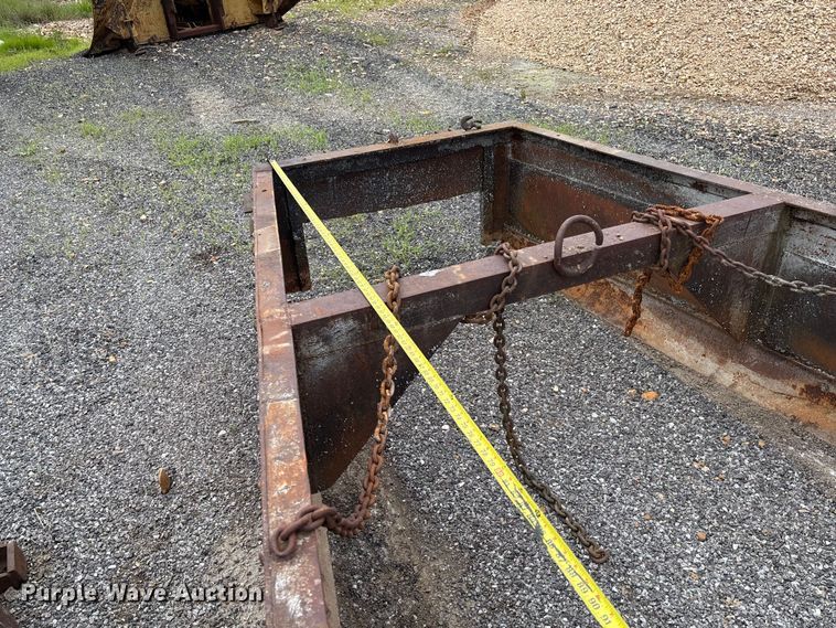 image for item FC5644 Asphalt spreader box
