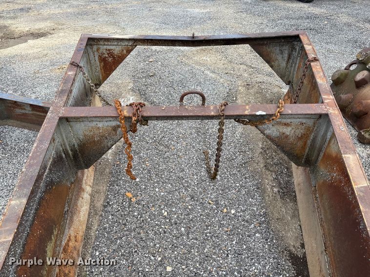 image for item FC5644 Asphalt spreader box