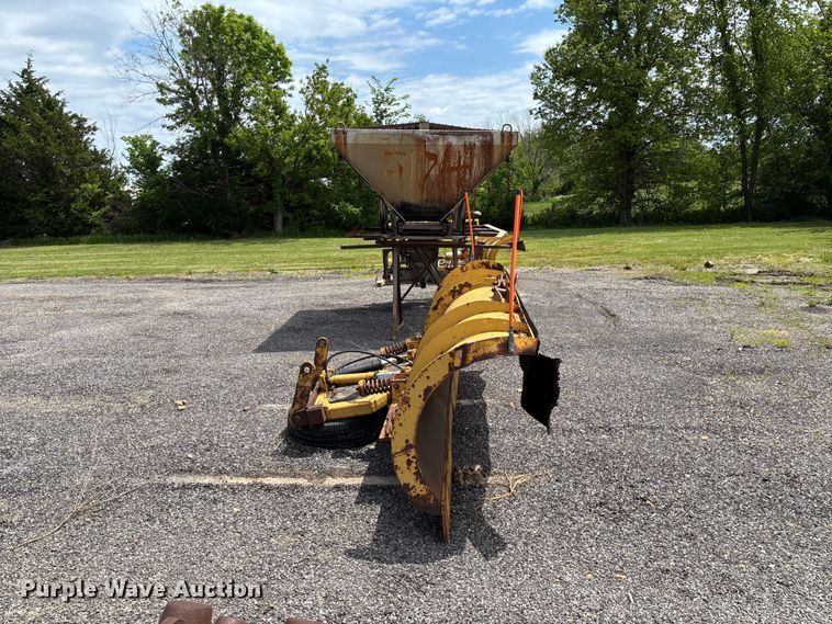 image for item FC5646 Truck attachments